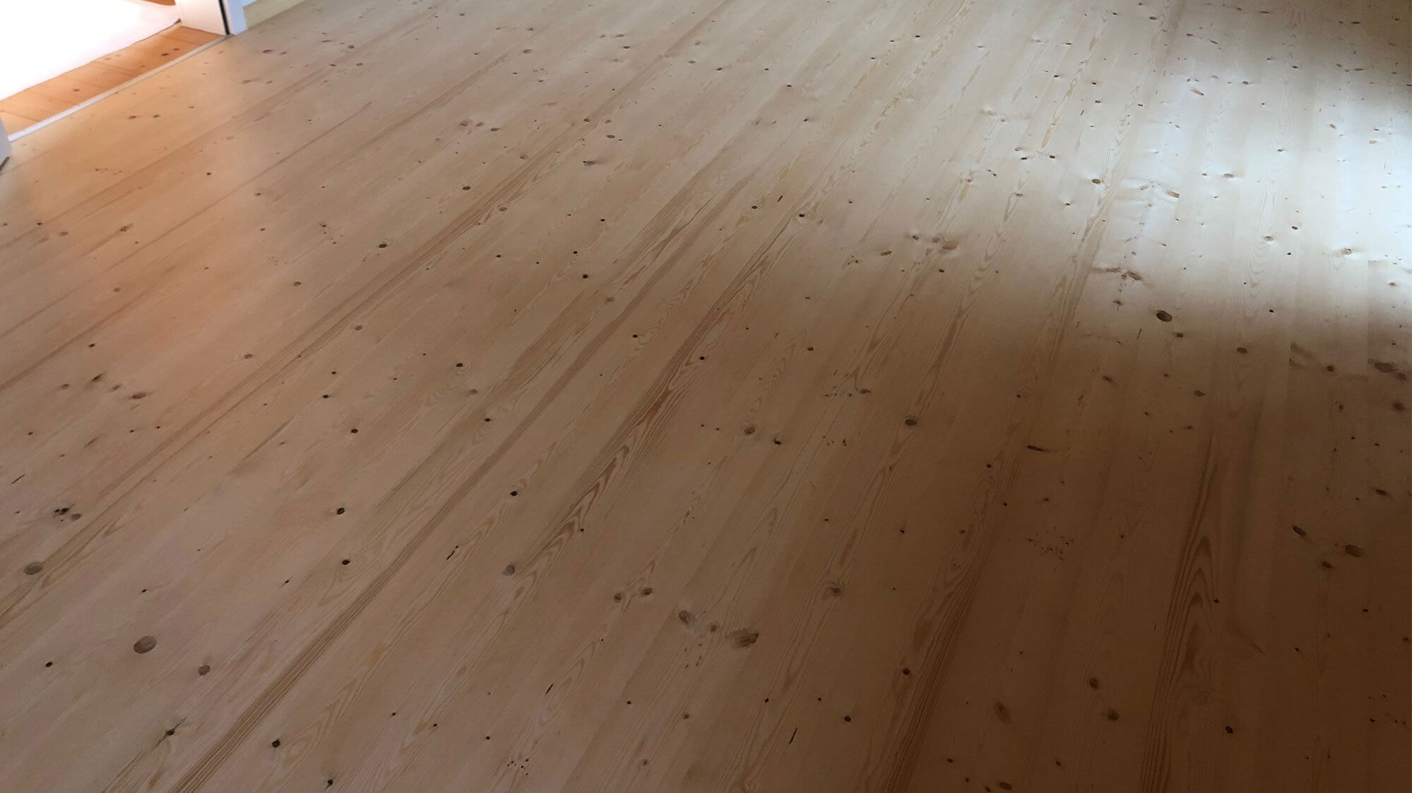 Massivholzboden Riemenboden